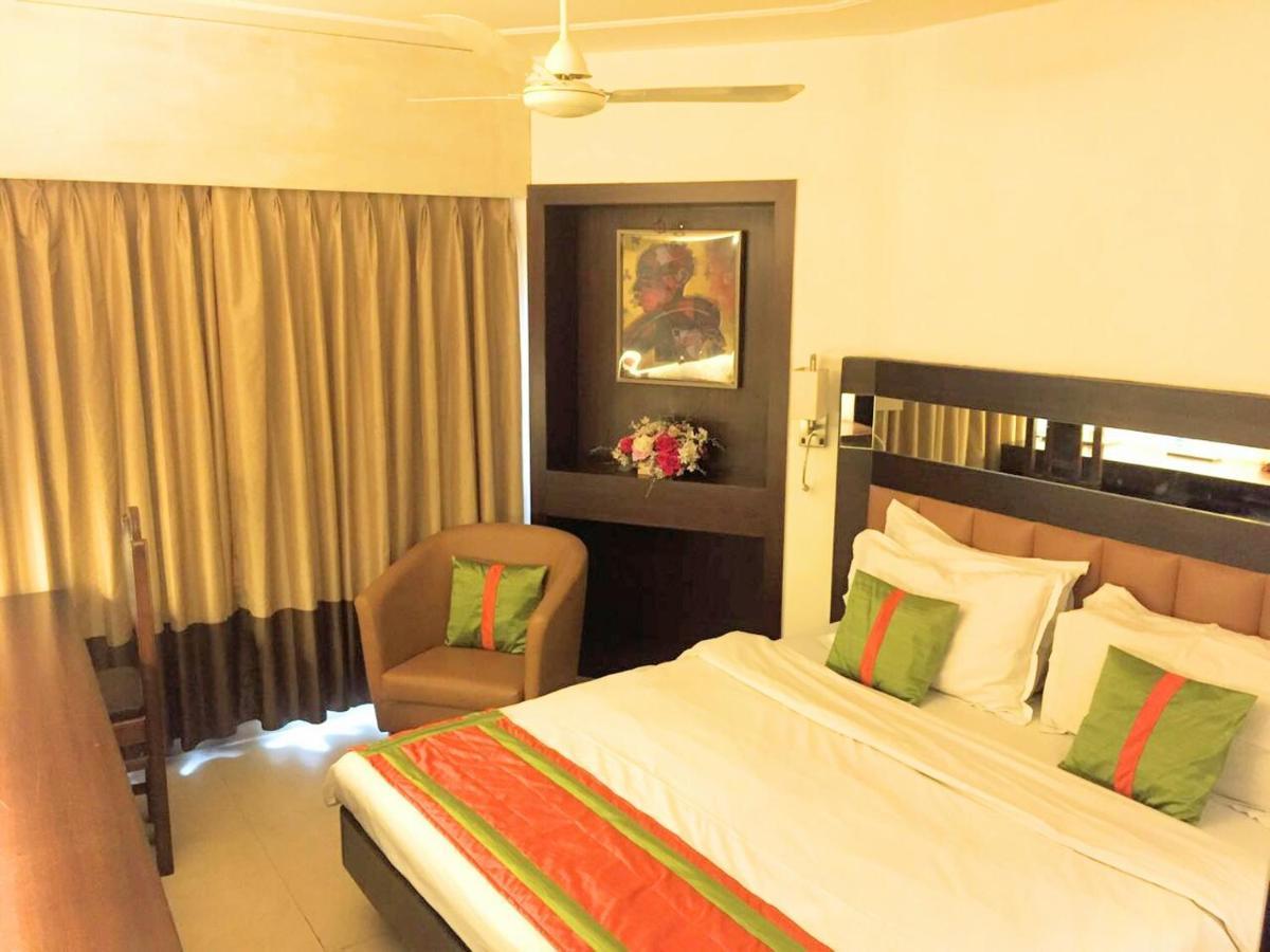 The Samilton Hotel Kolkata Exterior photo